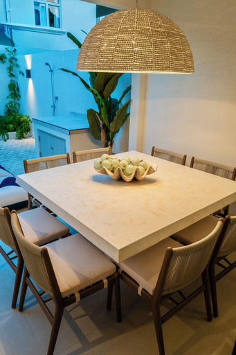 Outdoor dining 3, Carlton Cove