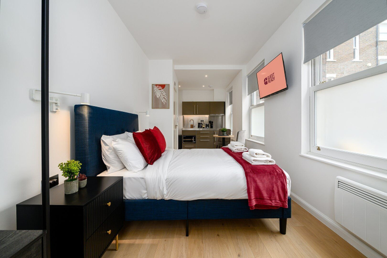 Room 2, Guestready - Greenwich Park Studios, London