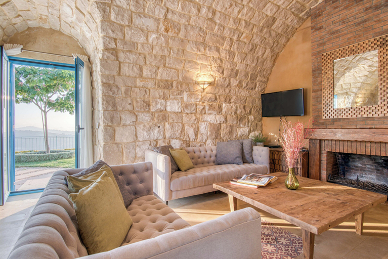 Living room 2, Red Oak House With Garden & Terrace in Assia, Batroun, Batroun