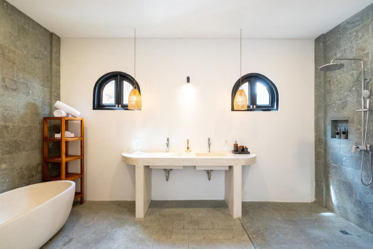 Bathroom sink, Casa Sukkho Bingin, Badung
