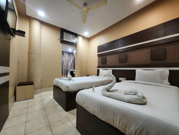 Bedroom 3, Hotel Pushpak International, Kolkata