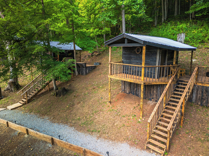 Exterior 4, Ohio Starlight Glamping Cabins, Adams