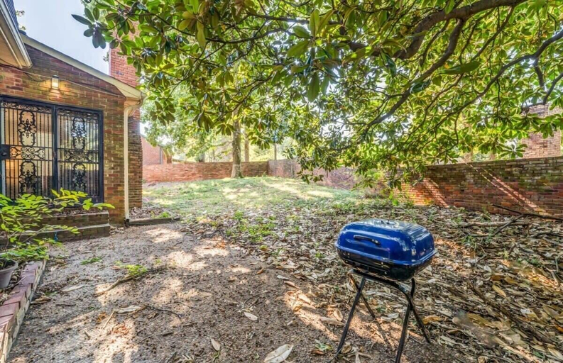 BBQ/picnic area, Pomona Cottage, Shelby
