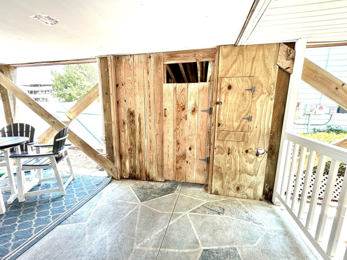 Outdoor dining 2, 5 By The Sea 5 Bedroom Home by RedAwning, Horry