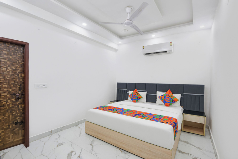 Room 4, Fabhotel Scorpion Inn, Delhi