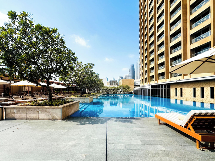 Pool 2, PVH - Emaar Residences - Studio, Dubai