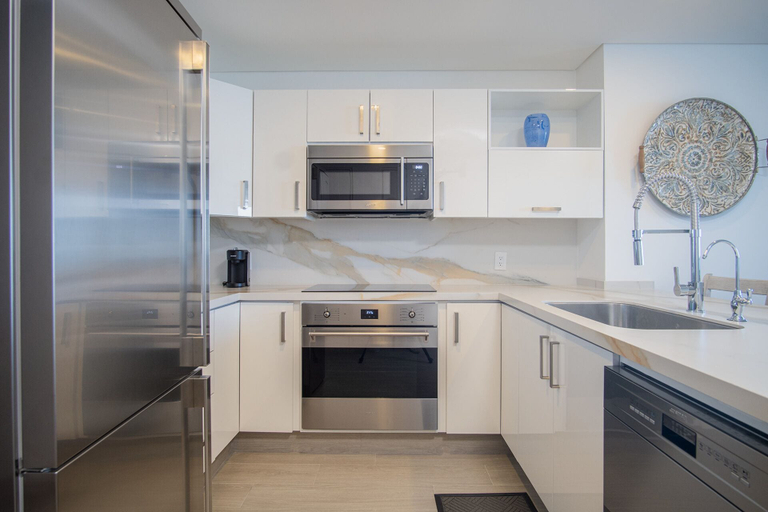 Private kitchen 4, Lovely 1BR Condo at Encantame Towers Velero 2303, Puerto Peñasco