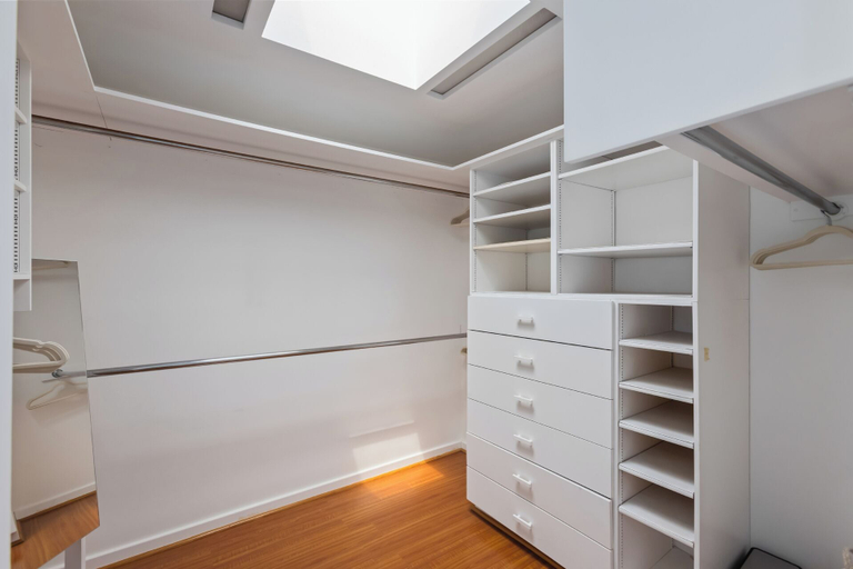 Wardrobe, Casa Azul by Oraklus, Ventura