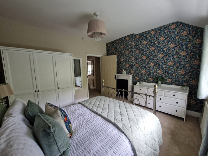 Room 4, Riverside Cottage, Durham