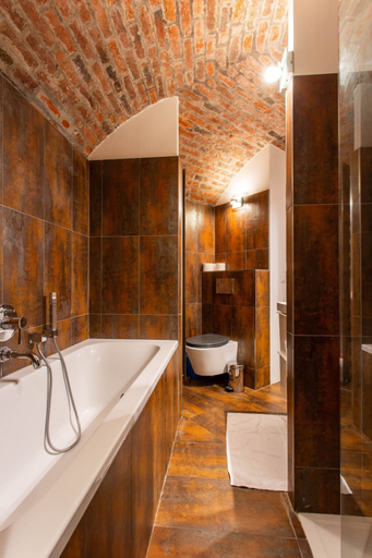 Bathroom 5, Bright Triplex - 4br/10p - Moulin Rouge, Paris