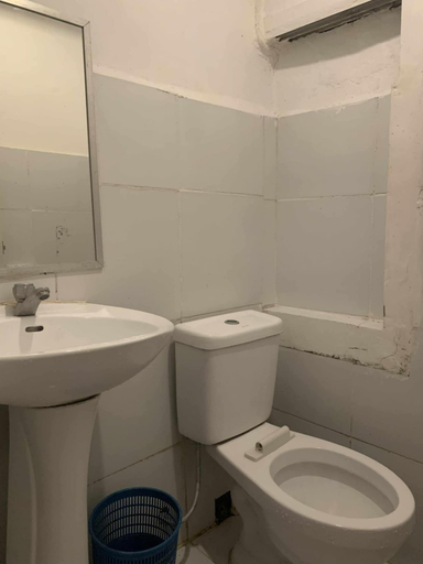 Bathroom, WJV INN LILOAN, Liloan