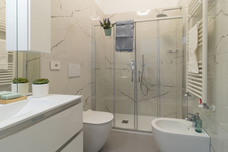 Bathroom 4, La Corte - Monza Apartments, Monza and Brianza