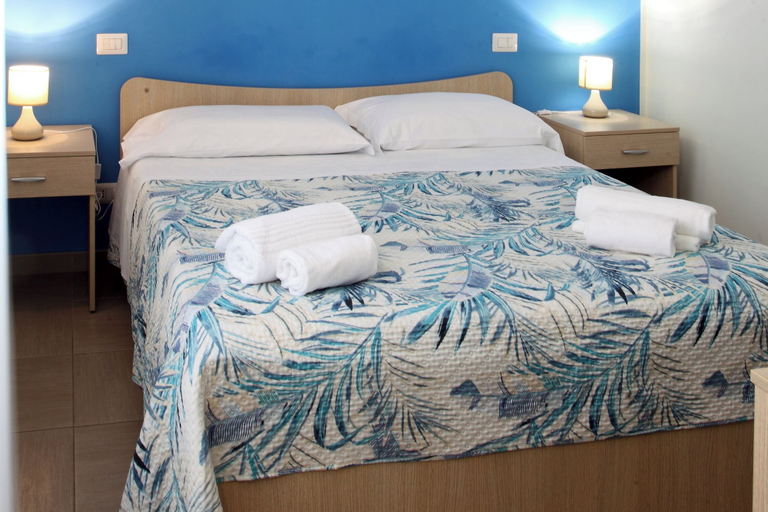 Room 4, B&B GreenWave, Bari