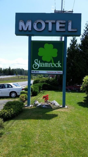 Property grounds 3, Shamrock Motel, Whatcom