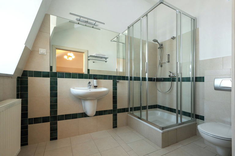 Bathroom 4, Palladian Hotel, Kraków City