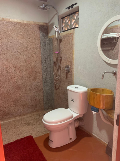Bathroom 2, Montane Safaris Hotel Entebbe, Entebbe