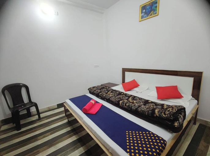 Room 4, Hotel Kashi Nest Varanasi, Varanasi