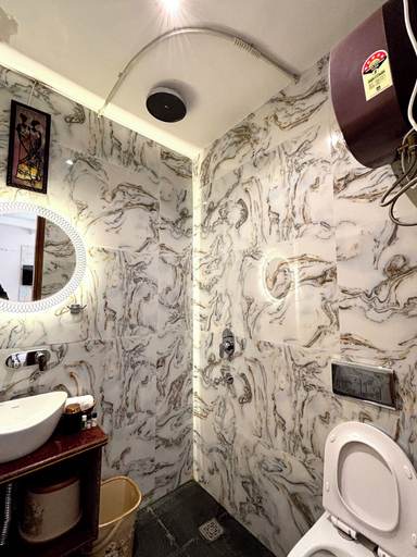 Bathroom 5, Check Inn Homes - Rishikesh, Tehri Garhwal