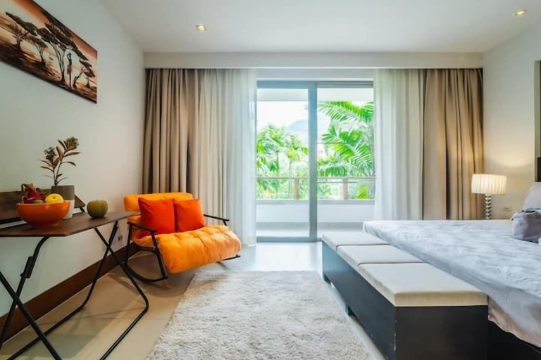 Room 4, Elegant Beachfront 3BR Condo at Pearl of Naithon, Pulau Phuket