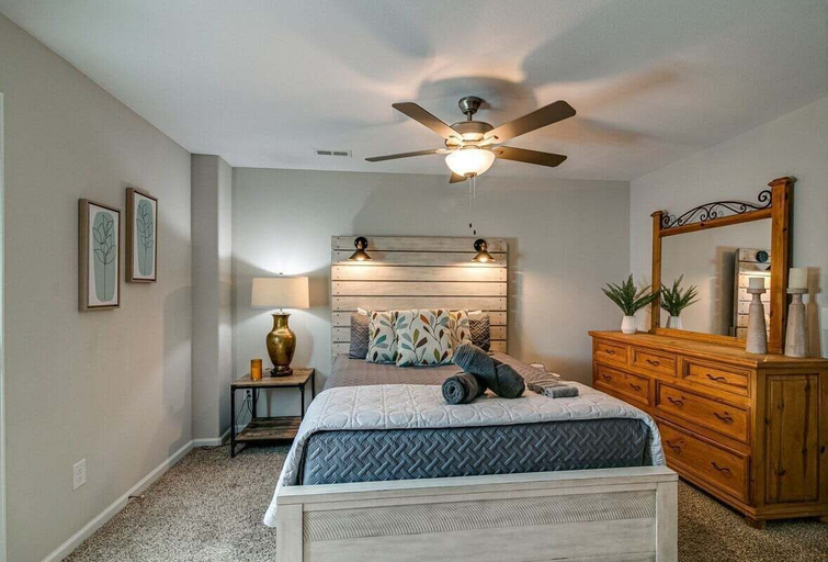 Room 2, Franklin Street, Montgomery