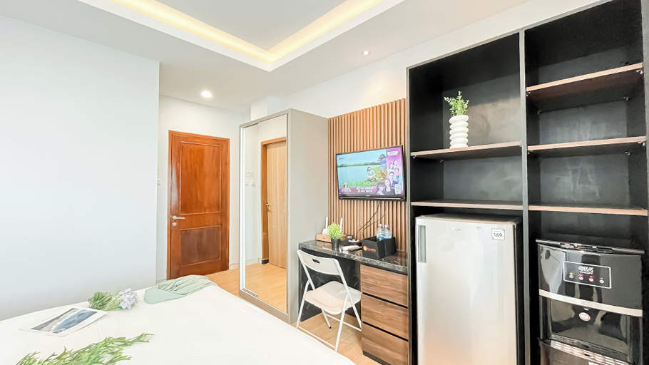 Room 3, Neutral Cozy Stay Studio Apartment At Margonda Residence 1, Depok