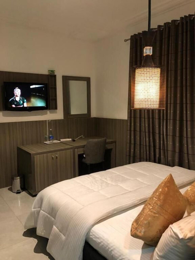 Bedroom 5, Hamptons Hotel, Eti-Osa