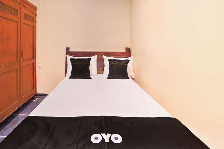 Room 2, OYO 94769 Griya Djati Syariah 2, Malang