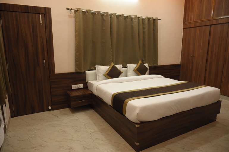 Bedroom 2, The Golden Villa, Kaushambi