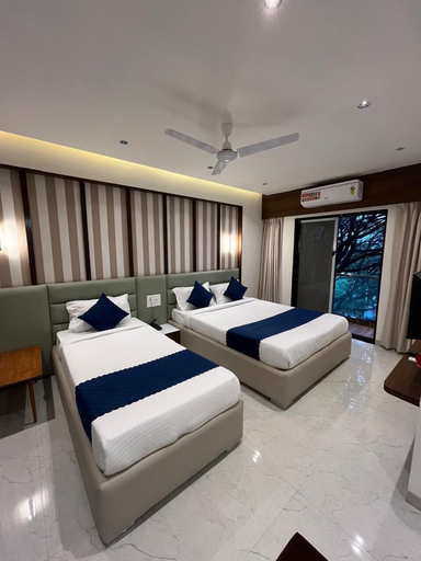Room 4, Hotel Sai Residency, Pune