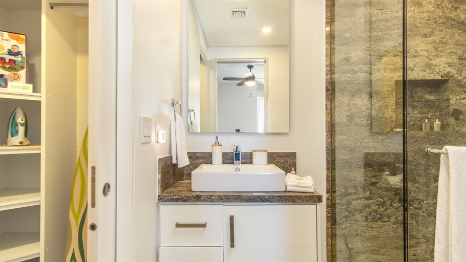 Bathroom 5, Unique Condo by the Beach at Encantame Towers C305, Puerto Peñasco