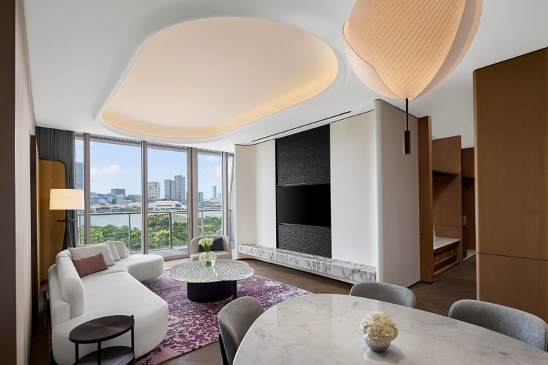 Room 2, Waldorf Astoria Shanghai Qiantan, Shanghai