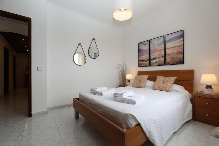 Room 5, B37 - Central City Door Apartment, Lagos