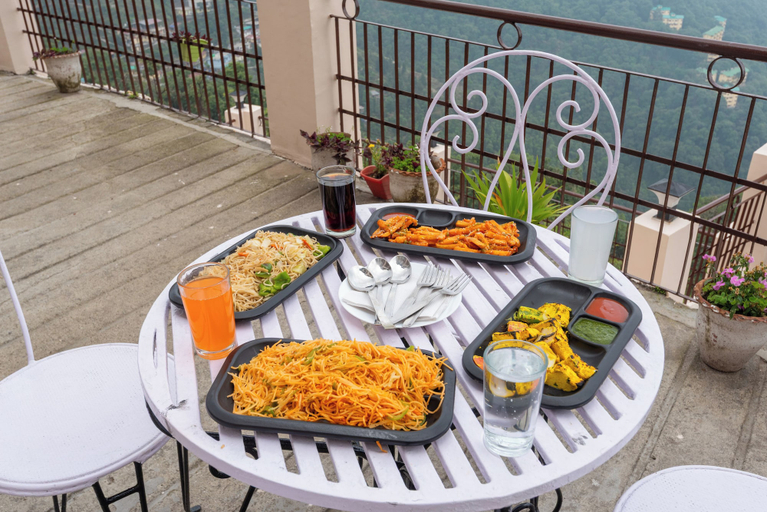 Food & Drinks, Hotel 30 Degree North Mussoorie, Dehradun