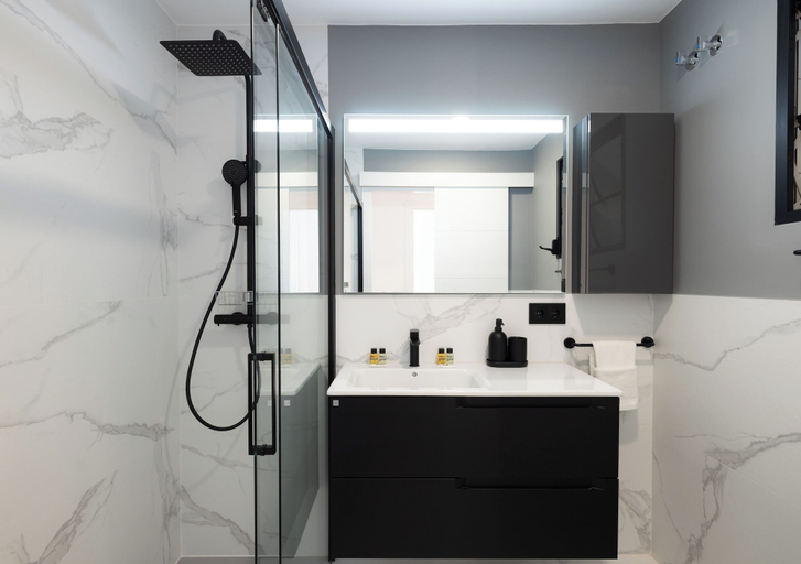 Bathroom 3, Stay U-nique Apartments Villarroel, Barcelona