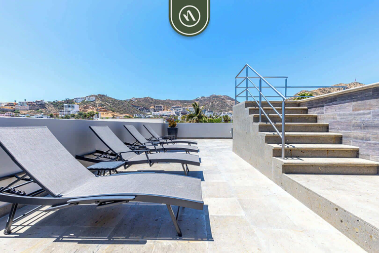 Property grounds 2, Centric 1BR Condo in Downtown Cabo - Rooftop Pool, La Paz