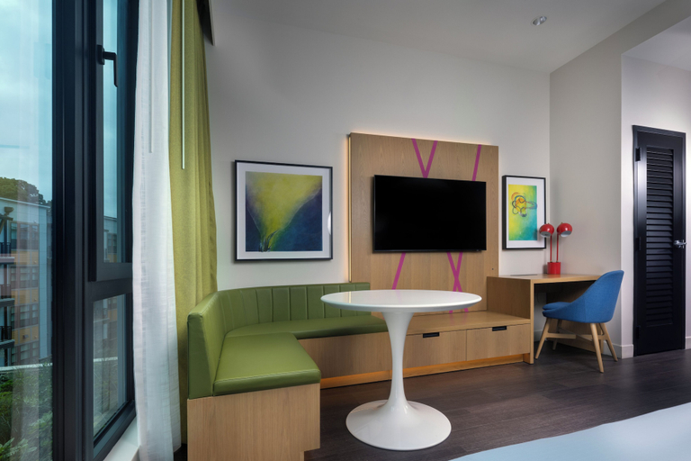 Room 5, The Artful Way, Buncombe