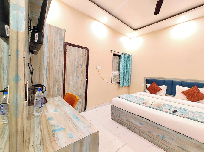 Room 5, Hotel Vrrinda Homestay Varanasi, Varanasi