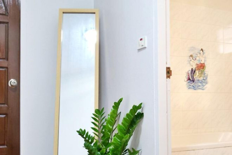 Bathroom 5, Poon House Nimman: Spacious Stay Near Attractions, Muang Chiang Mai
