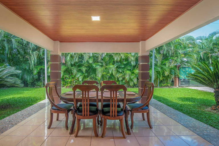 Dining room 5, Casa Heliconias La Fortuna, San Ramón