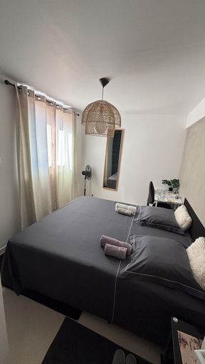 Room 2, La Cachette du Sud, Alpes-Maritimes