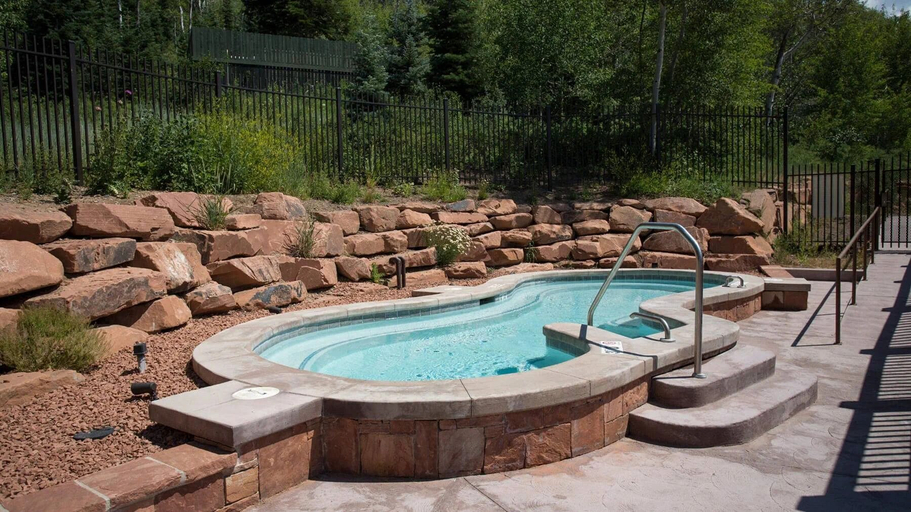 Pool 4, The Lodges at Deer Valley Hotel Room, Summit