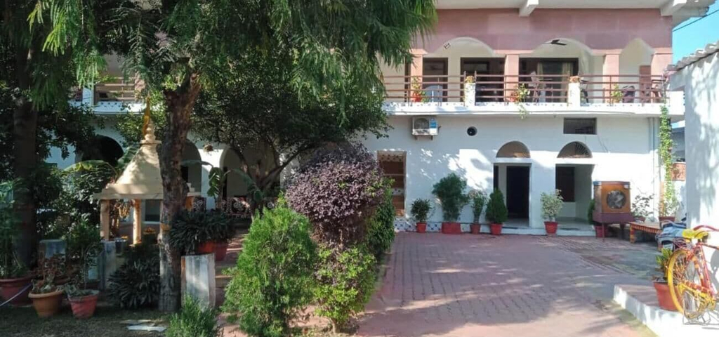 Front of property 5, Mridul Homestay Orchha, Tikamgarh