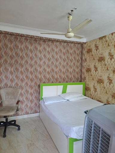 Bedroom 3, Narmada Guest House, Indore
