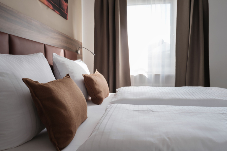 Bedroom 3, The sQuare Hotel, Frankfurt am Main