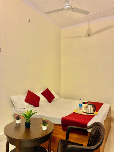 Room 3, Sarnath palace, Varanasi