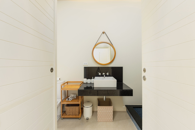 Bathroom 5, Villa Aura 3BR Private Pool Near Naiharn, Pulau Phuket