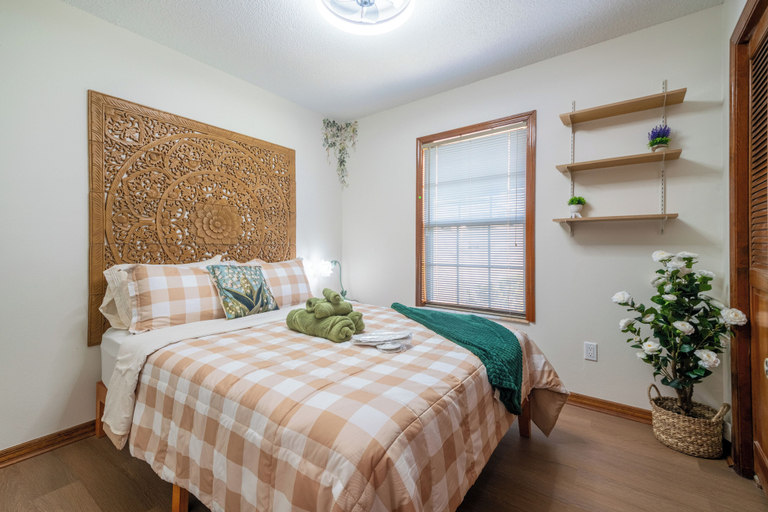 Room 4, Cozy 4bed 2bth villa - daytona beach, Volusia