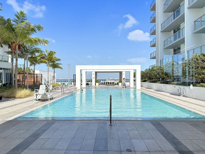 Sport & Beauty 2, Luxe Condos - Miami Design District, Miami-Dade
