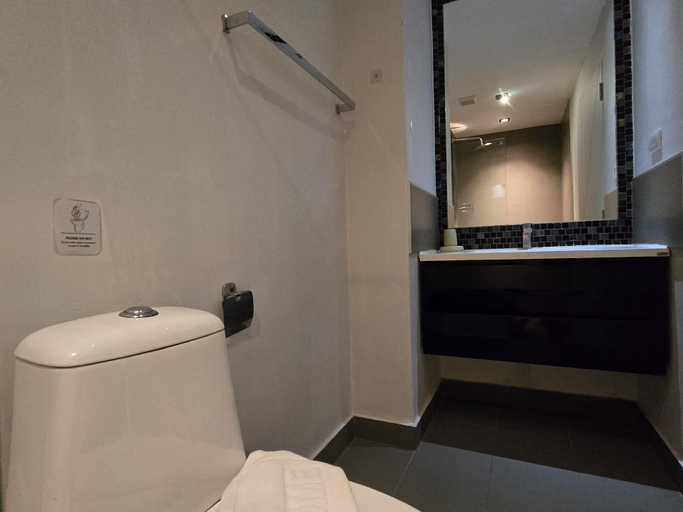 Bathroom 5, 1 BR Condo in good location NV402, Phuket Island
