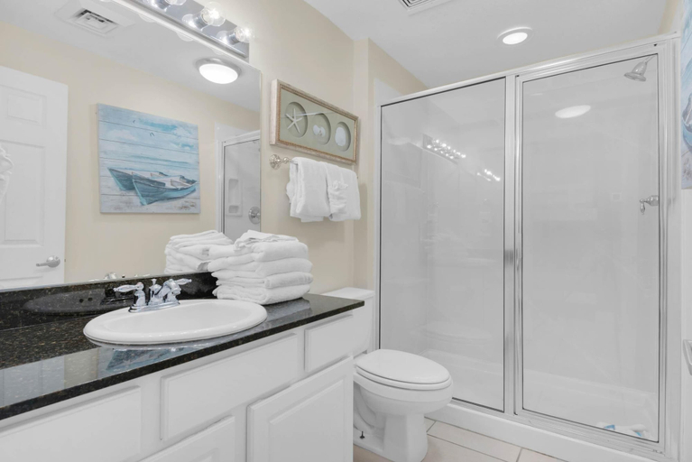 Bathroom 3, Calypso 1-203 East, Bay